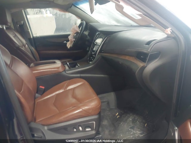 1GYS4CKJXJR122621 Cadillac Escalade Premium Luxury