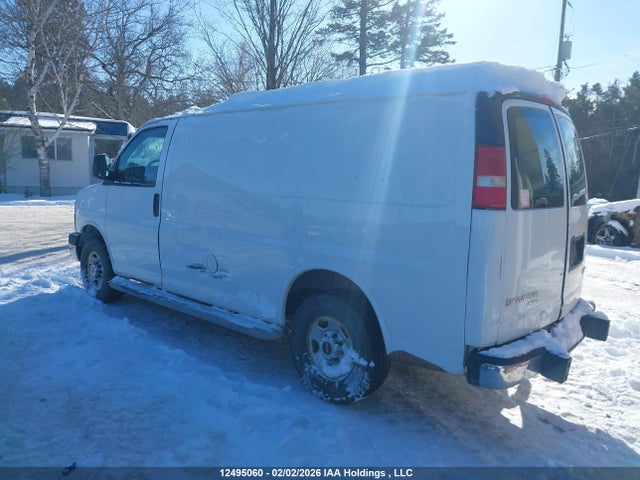 GMC Savana 2500 1wt 2015 1GTW7FCF0F1147186 Image 3
