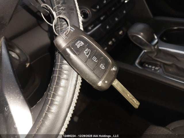 Hyundai Santa Fe Essential 2019 5NMS2CAD5KH124323 Image 11