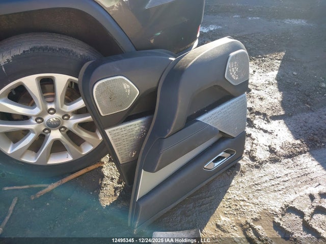 SALYL2RN0JA717474 Land Rover Range Rover Velar R-dynamic Se