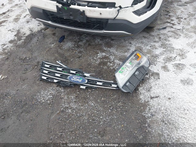 1FM5K8F80HGE16124 Ford Explorer Limited