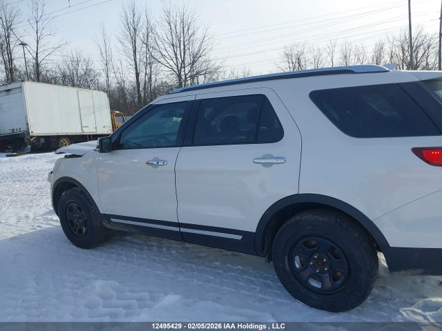 1FM5K8F80HGE16124 Ford Explorer Limited