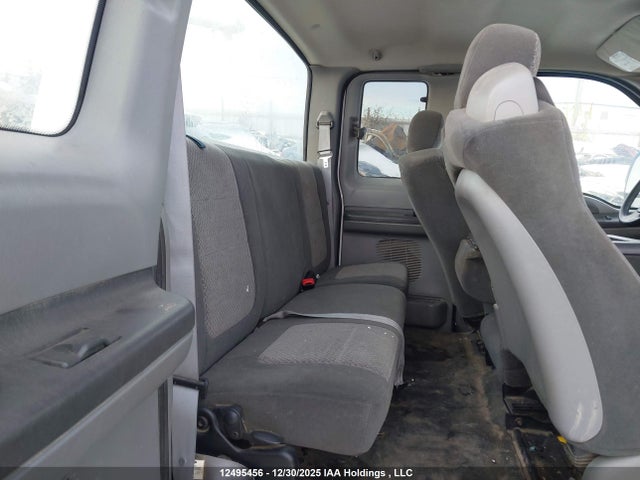 Продажа на аукционе авто 2002 Ford F-250 Lariat/xl/xlt, vin: 1FTNX21F82EB54252, номер лота: 12495456