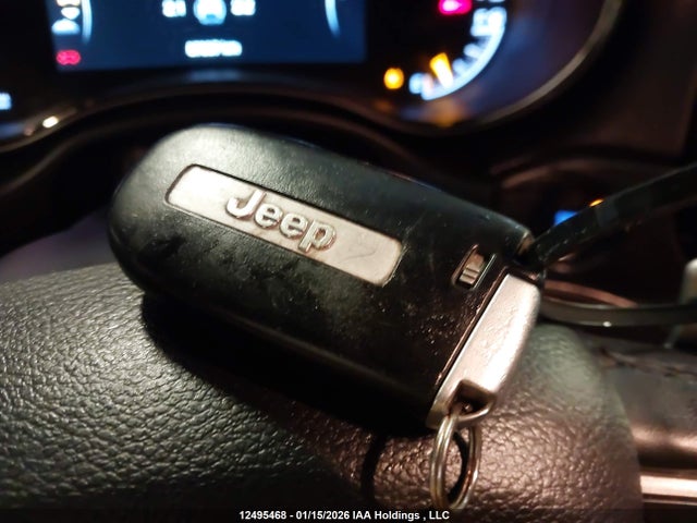 1C4RJFBG4LC132778 Jeep Grand Cherokee Limited