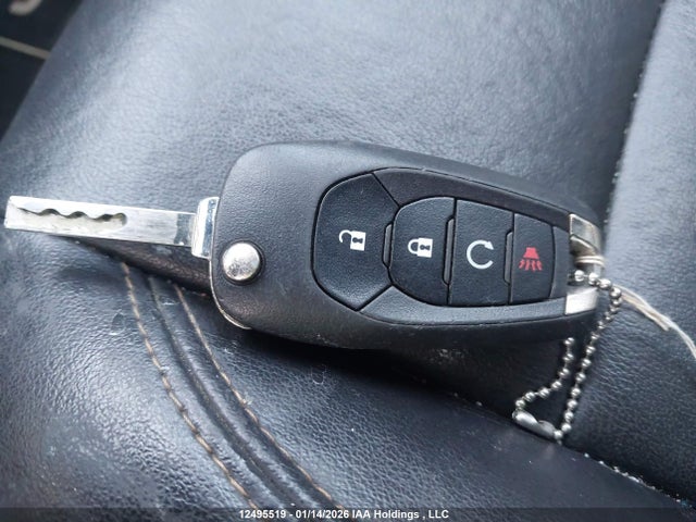 KL7CJPSB9MB302959 Chevrolet Trax Lt