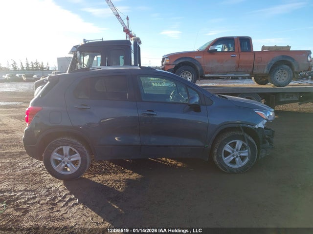 KL7CJPSB9MB302959 Chevrolet Trax Lt