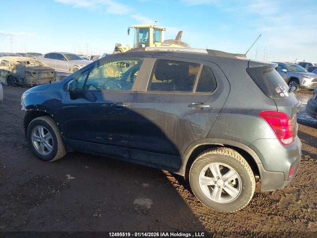 KL7CJPSB9MB302959 Chevrolet Trax Lt