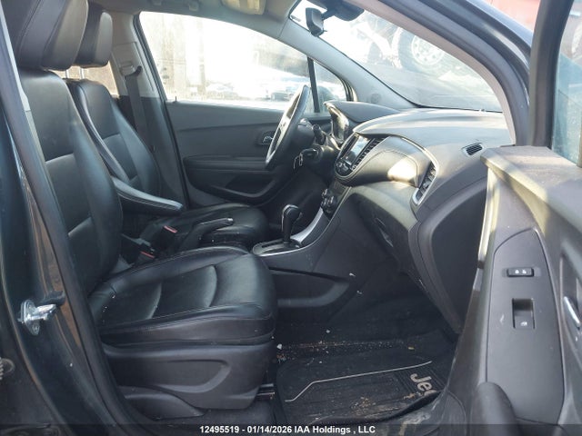 KL7CJPSB9MB302959 Chevrolet Trax Lt