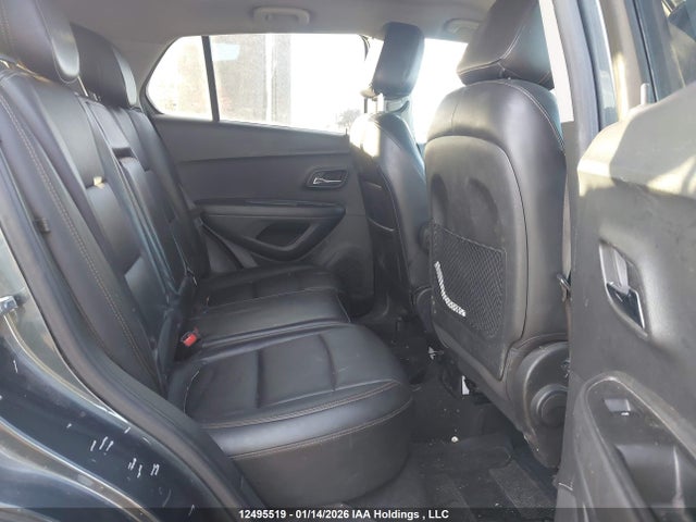 KL7CJPSB9MB302959 Chevrolet Trax Lt
