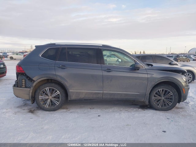 3VV4B7AX6JM097186 Volkswagen Tiguan Sel Premium