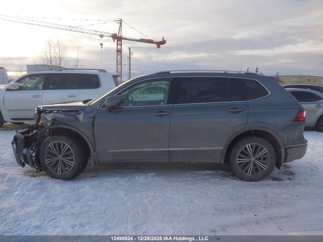 3VV4B7AX6JM097186 Volkswagen Tiguan Sel Premium