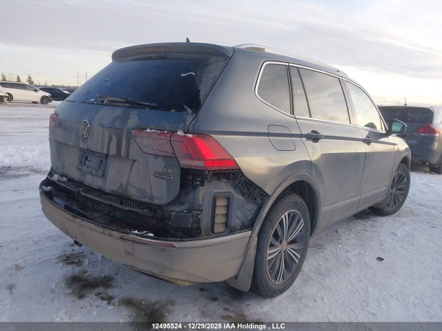 3VV4B7AX6JM097186 Volkswagen Tiguan Sel Premium