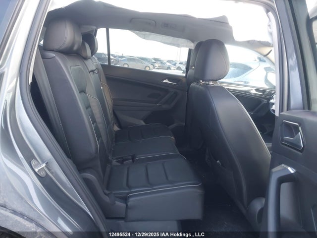 3VV4B7AX6JM097186 Volkswagen Tiguan Sel Premium