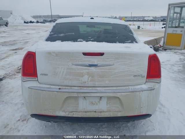 Chrysler 300 C Platinum 2017 2C3CCASG8HH513870 Image 17