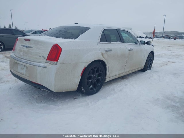 Chrysler 300 C Platinum 2017 2C3CCASG8HH513870 Image 4
