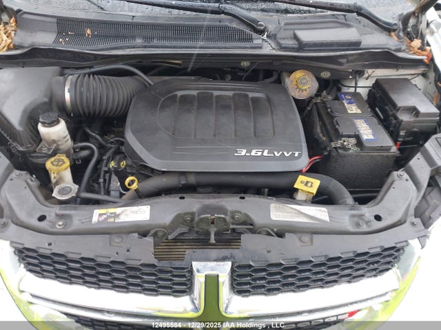 2C4RDGBG1JR357094 Dodge Grand Caravan Se