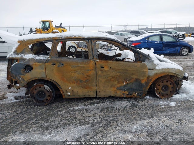 1FMCU9GX8EUE01963 Ford ESCAPE SE