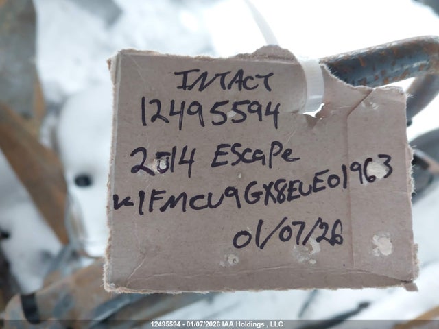 1FMCU9GX8EUE01963 Ford ESCAPE SE