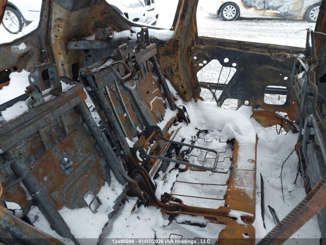1FMCU9GX8EUE01963 Ford ESCAPE SE