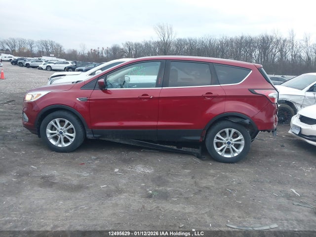 1FMCU0GD0HUA72777 Ford ESCAPE SE