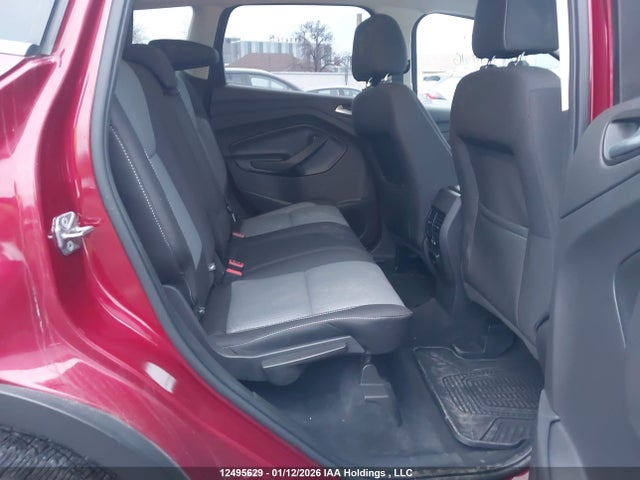 1FMCU0GD0HUA72777 Ford ESCAPE SE