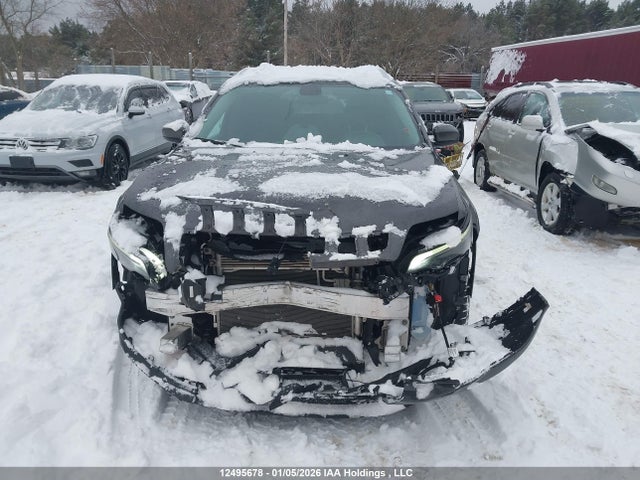 1C4PJMCB7KD211045 Jeep Cherokee North