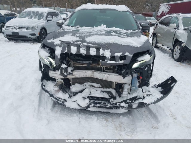 1C4PJMCB7KD211045 Jeep Cherokee North