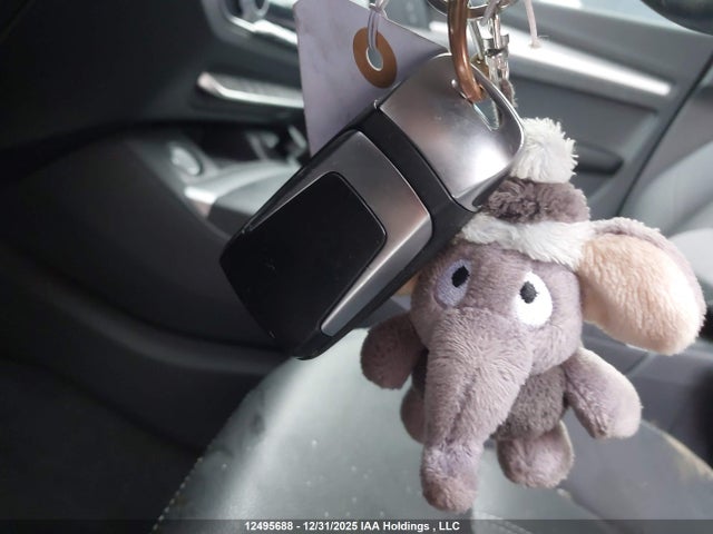 WA1AAAFY7N2129833 Audi Q5 45 Komfort