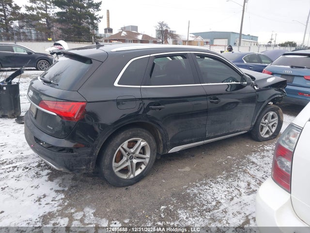 WA1AAAFY7N2129833 Audi Q5 45 Komfort