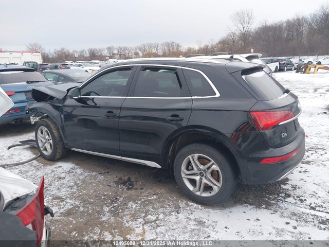 WA1AAAFY7N2129833 Audi Q5 45 Komfort