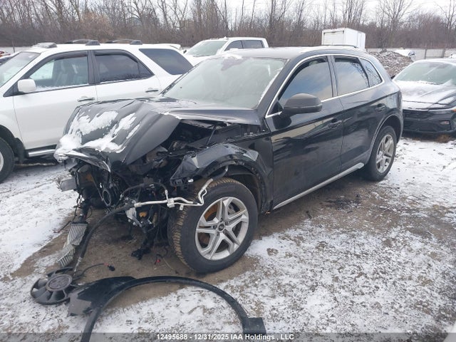 WA1AAAFY7N2129833 Audi Q5 45 Komfort