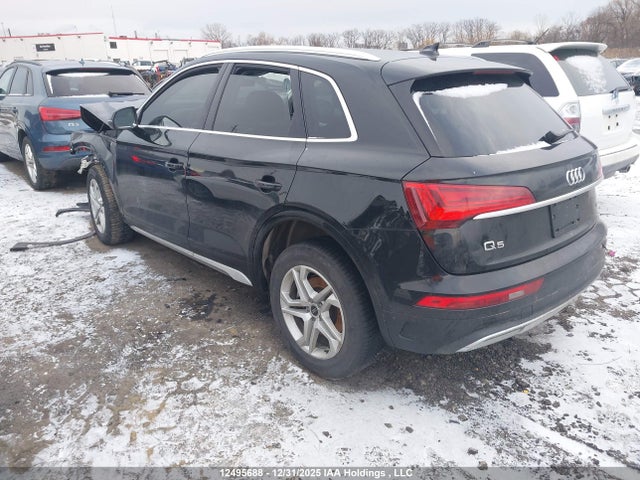 WA1AAAFY7N2129833 Audi Q5 45 Komfort