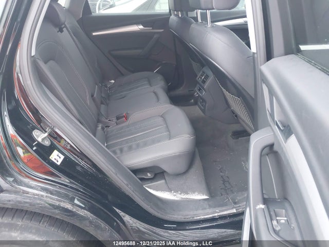WA1AAAFY7N2129833 Audi Q5 45 Komfort