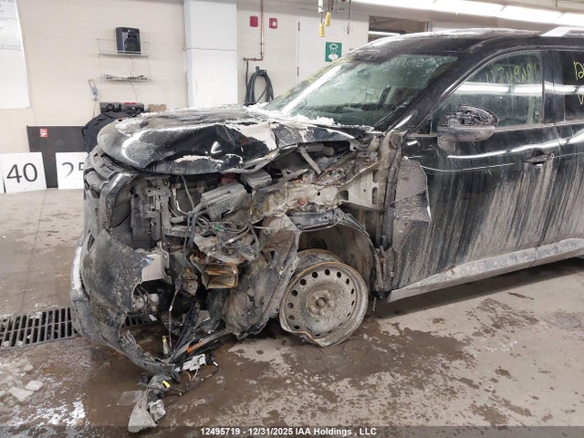 5N1DR3CE8PC202492 Nissan Pathfinder Sl