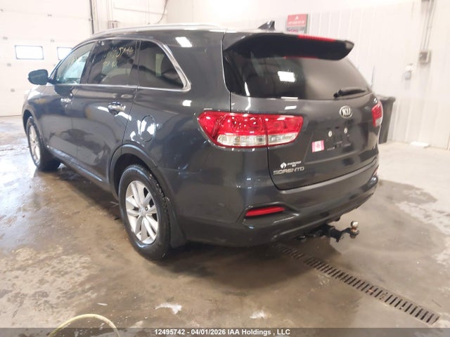 5XYPGDA5XJG369875 KIA Sorento Lx/l