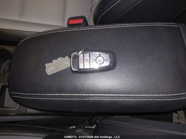 1FMCU9JA8PUA79137 Ford Escape Platinum