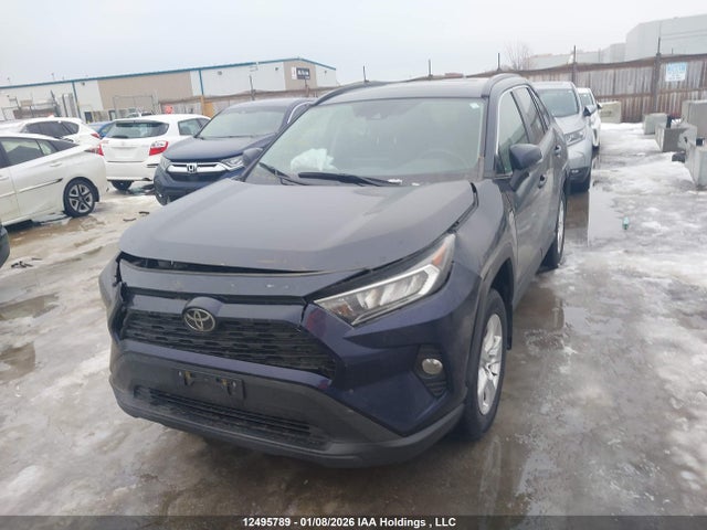2020 Toyota Rav4 Xle მანქანა იყიდება აუქციონზე, vin: 2T3R1RFV1LC084200, აუქციონის ნომერი: 12495789