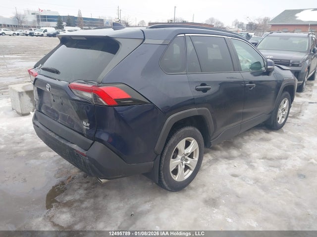 2020 Toyota Rav4 Xle მანქანა იყიდება აუქციონზე, vin: 2T3R1RFV1LC084200, აუქციონის ნომერი: 12495789