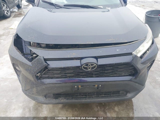 2020 Toyota Rav4 Xle მანქანა იყიდება აუქციონზე, vin: 2T3R1RFV1LC084200, აუქციონის ნომერი: 12495789