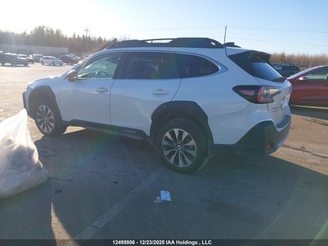 4S4BTDNC5R3211339 Subaru Outback Limited