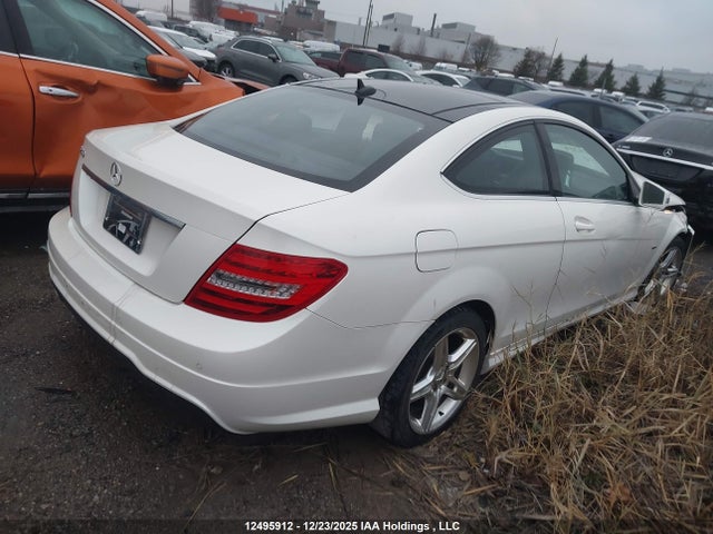 12495912 :رقم المزاد ، WDDGJ4HB2CF825389 vin ، 2012 Mercedes-benz C 250 مزاد بيع