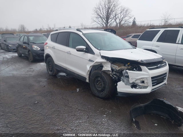 1FMCU0G94FUC47220 Ford ESCAPE SE