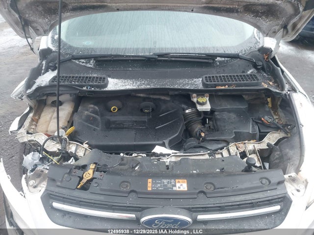1FMCU0G94FUC47220 Ford ESCAPE SE