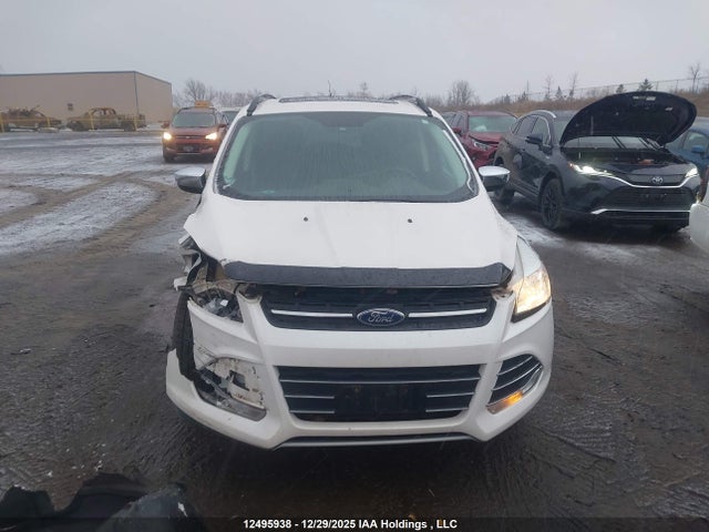 1FMCU0G94FUC47220 Ford ESCAPE SE