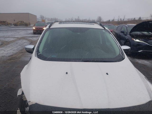 1FMCU0G94FUC47220 Ford ESCAPE SE