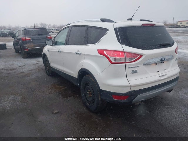 1FMCU0G94FUC47220 Ford ESCAPE SE