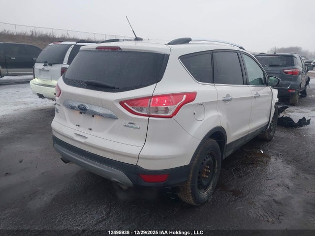 1FMCU0G94FUC47220 Ford ESCAPE SE