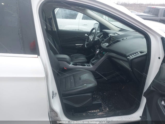 1FMCU0G94FUC47220 Ford ESCAPE SE