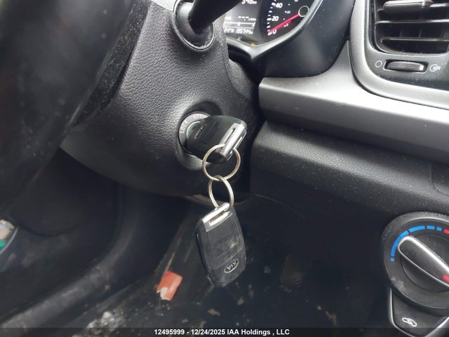 3KPA24AB9JE065489 KIA RIO LX/S