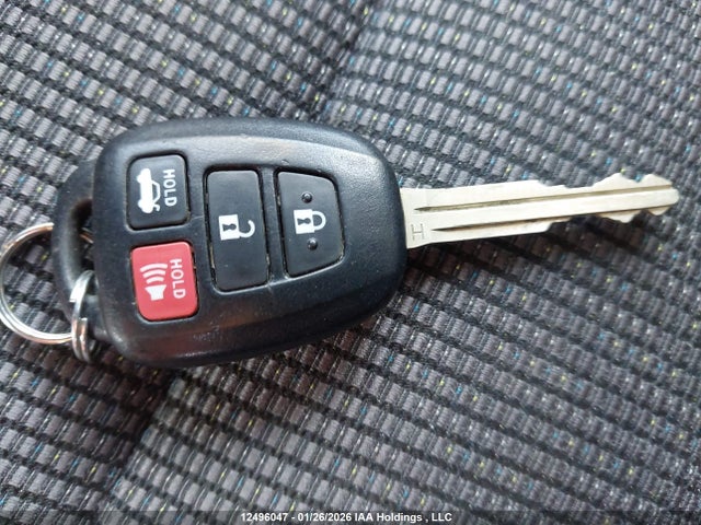 2T1BURHEXJC066998 Toyota COROLLA SE